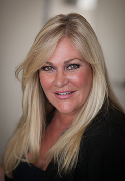 Nia M. Smyrniotis